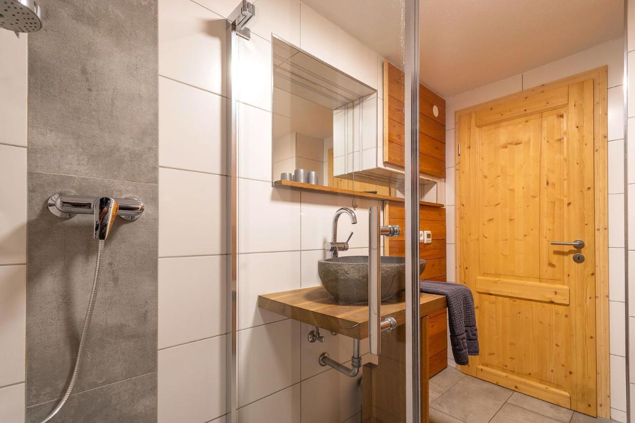 Alpen-Hostel - Apartment Talstation Mit Motorradvermietung Мемминген Экстерьер фото